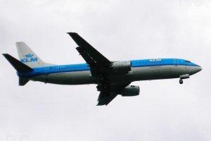 heathrow przemyslaw chorazykiewicz b 737 klm.JPG