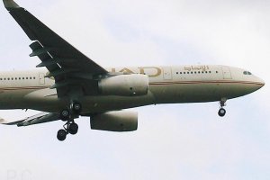 fotografia lotnictwo historia przemysl a330 etihad a6-eyn.JPG