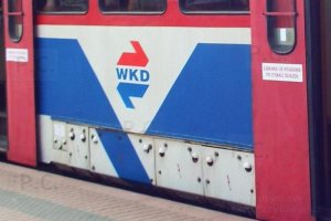 wkd zabrania sie wsiadania po sygnale.JPG