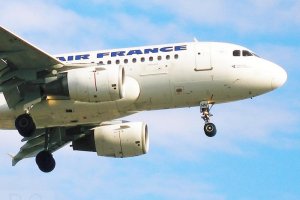 air france airbus a319 f-grhn przemyslaw chorazykiewicz.JPG