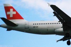 airbus a320 hb-ijs fotografia lotnictwo historia.jpg