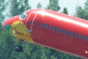 oy-rue md-83 fotografia lotnictwo historia przemysl.JPG