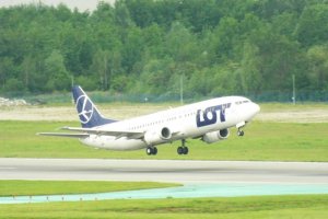 lot polish airlines b 737 sp-llf warsaw chopin spllf.JPG
