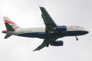 london heathrow 2007 airbus a319 g-euob.JPG