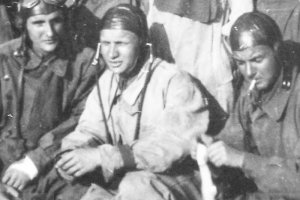 polish prewar military flying helmet.JPG