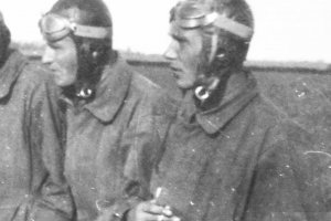 przedwojenni polscy piloci polish pre-war pilots.JPG