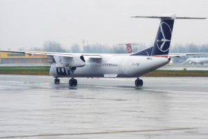 pll lot q400 oy-yby chopin january 2020.JPG