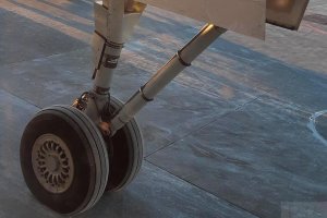 sp-eqe bombardier dash podwozie undercarriage.jpg