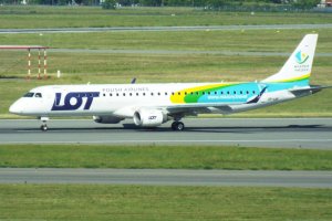 polish-airlines-jet-embraer-warmia-mazury-travel.JPG