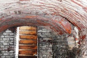przemysl-chorazykiewicz-brics-history-cellar.JPG