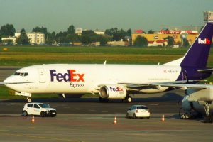 samolot-cargo-b737-fedex-oe-iap-chopin.JPG