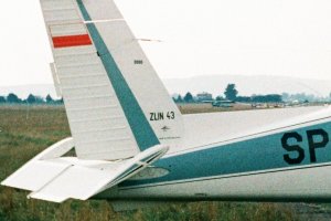 zlin-43-rudder-spkfa-ster-kierunku.JPG