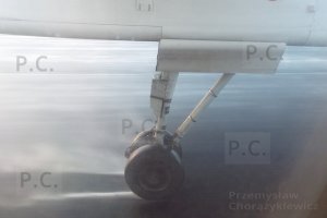 q 400 landing poland