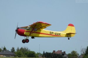 sp-aak-jak-12-vintage-aircraft.JPG