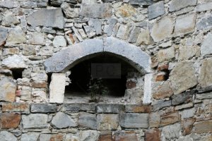 old-stone-castle-window-trembowla.JPG
