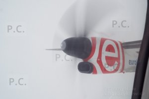 śmigło samolotu DHC 8 Q400 fot. Przemysław Chorążykiewicz
