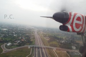 Q400 DHC 8 Poland RZE WAW