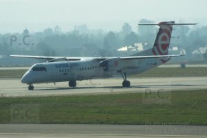 RZE airport Dash 8