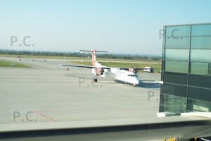 RZE airport Dash 8 Q 400