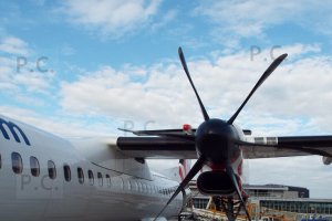 engine air intake DHC 8 Dash Q 400