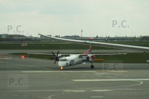 higherthanjumbojets.pl chopin airport warsaw poland dash 8 boeing b 787