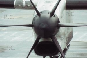 polish dash 8 higherthanjumbojets.pl spinner front view