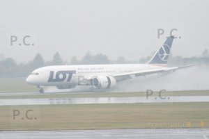 lądowanie dreamliner